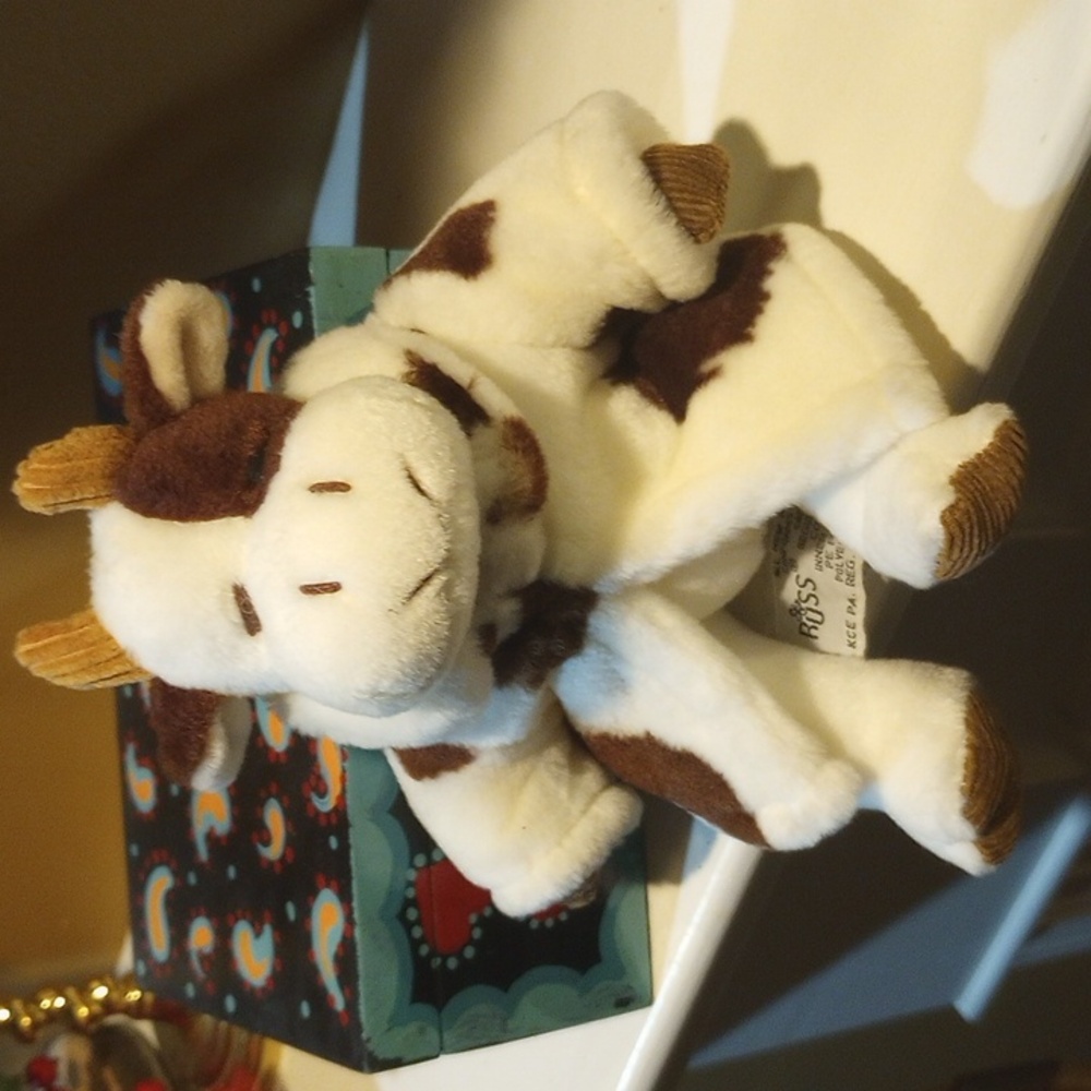 Moo Cow FREE with $25 purchase. - Picture 2 of 6